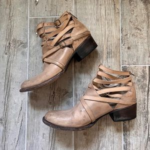 Freebird by Steven Taupe Leather Stair Boho Ankle Bootie Back Zip Women's 9